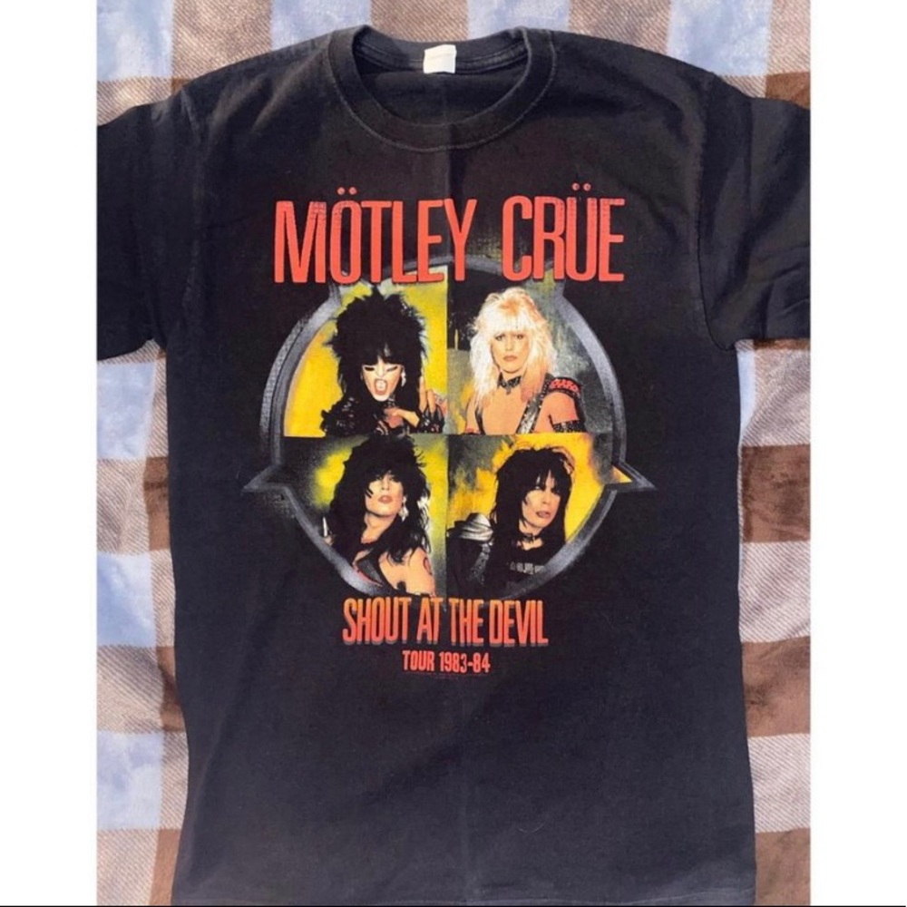 Mötley Crüe “Shout At the Devil” Tour T-Shirt